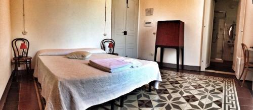 Aghinas Hotel Bosa Ngoại thất bức ảnh