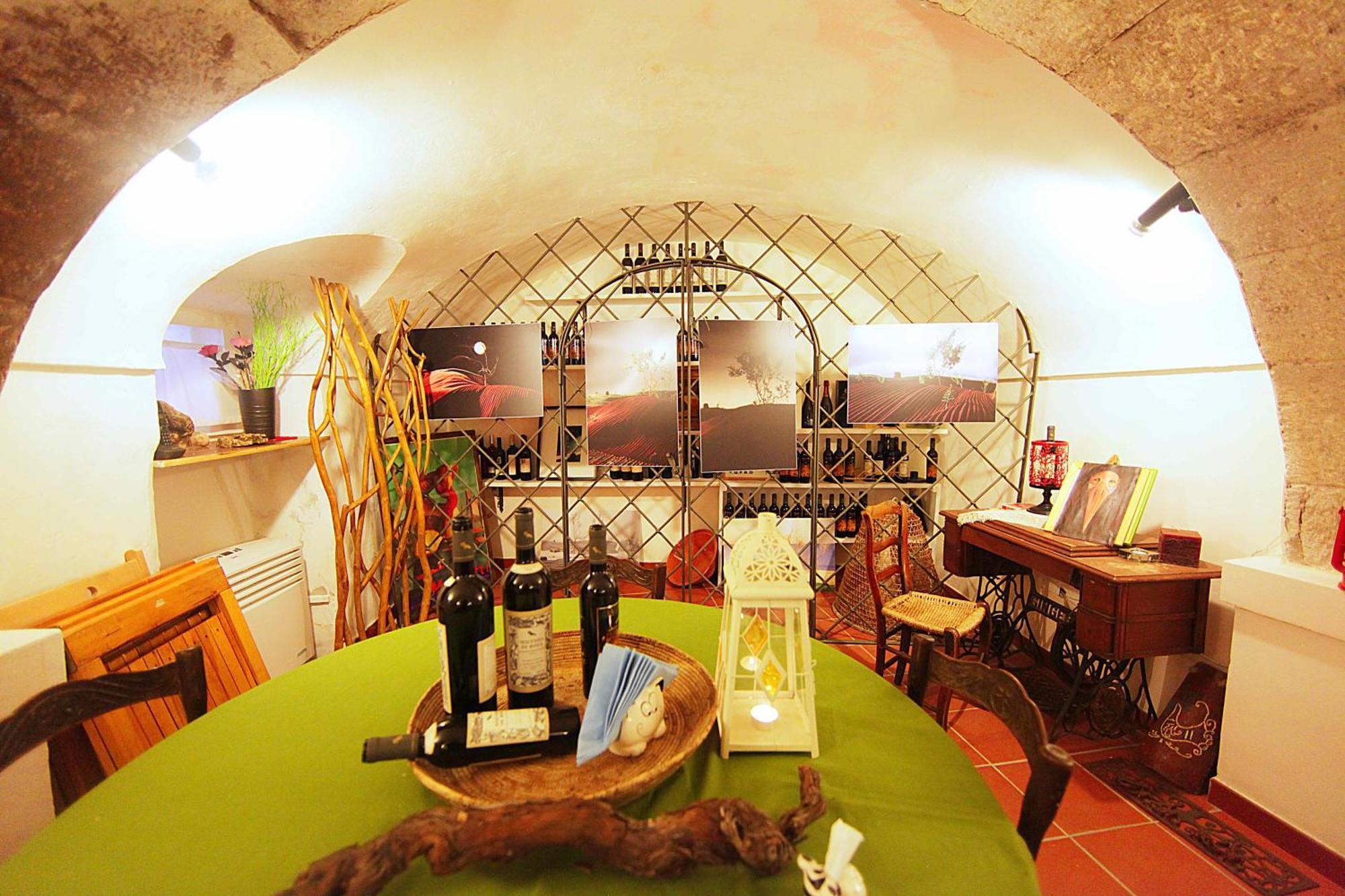 Aghinas Hotel Bosa Ngoại thất bức ảnh